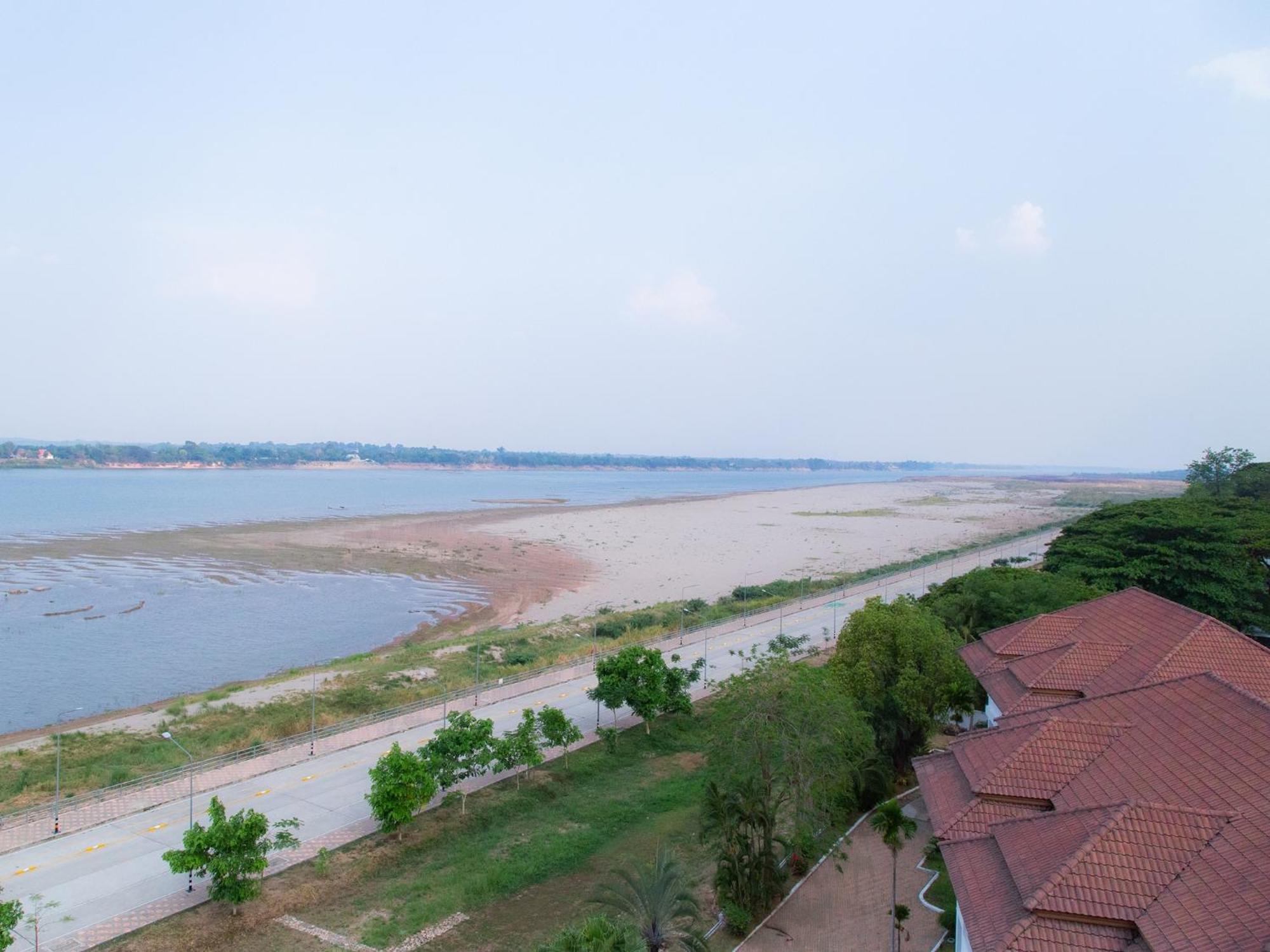 Fortune River View Hotel 4*