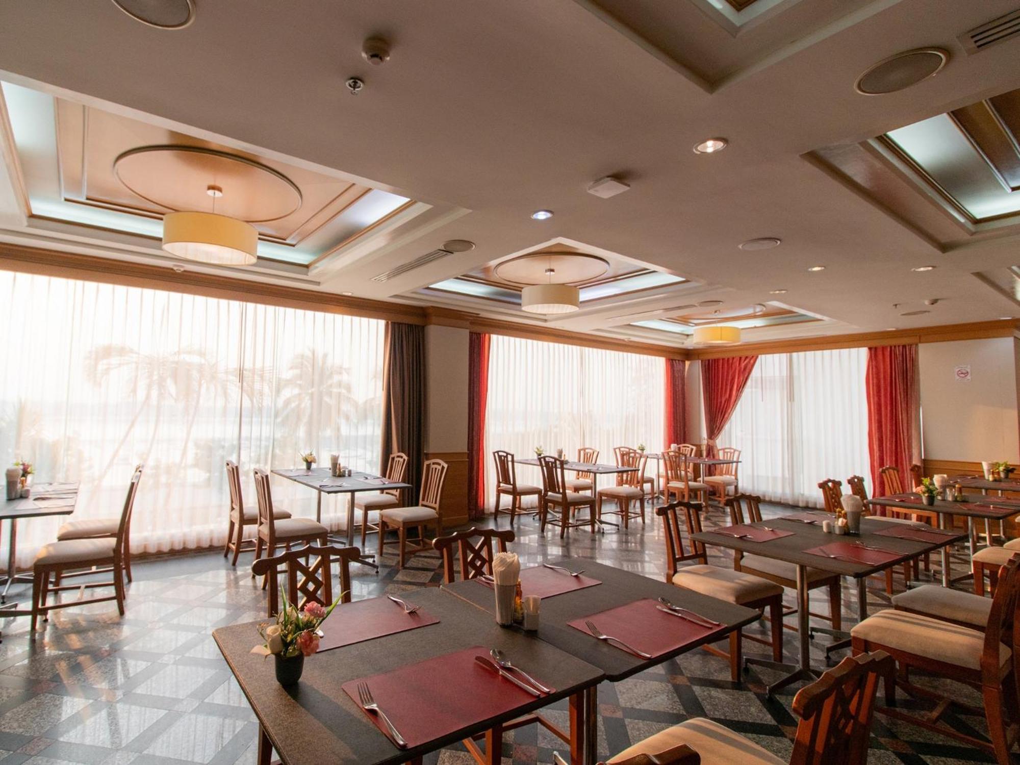 Fortune River View Hotel 4*